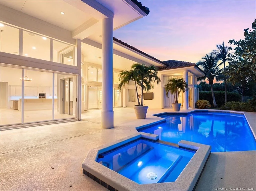 Photo of 6841 SE Harbor Circle