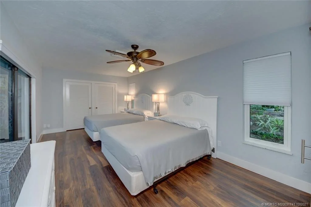Photo of 21 SE Harbor Point Drive