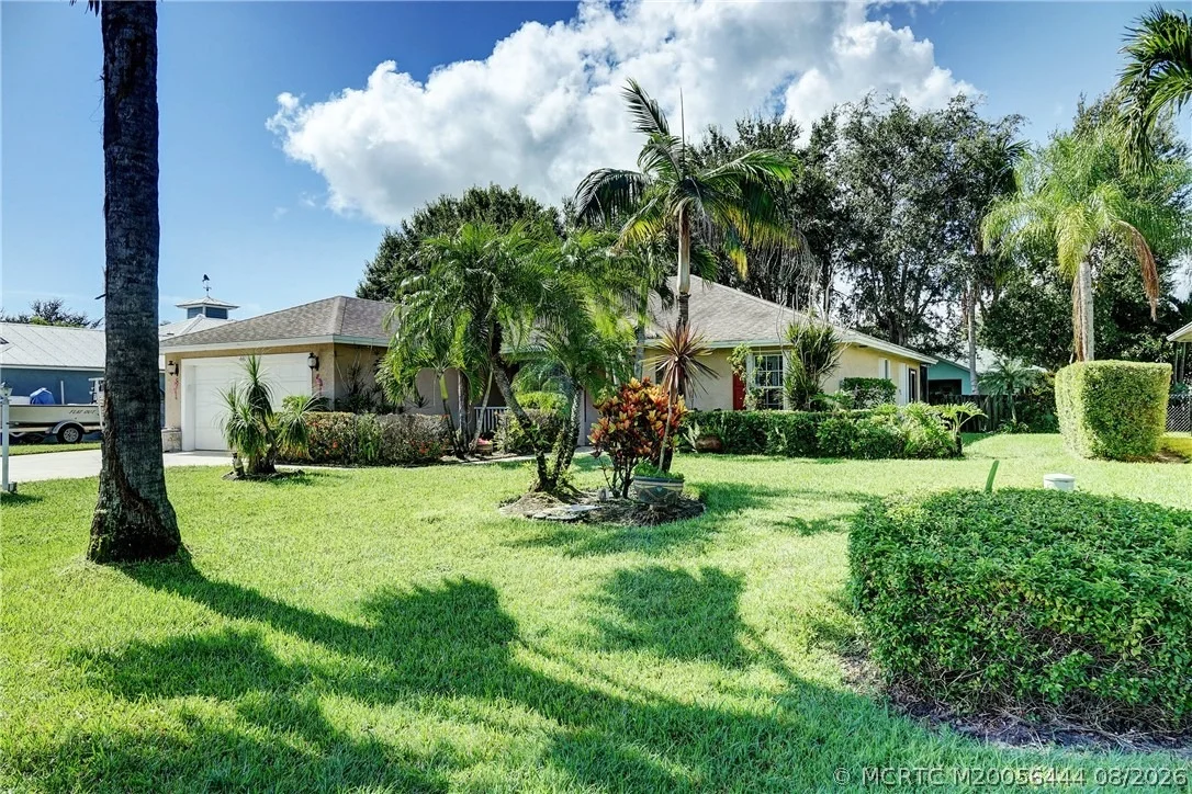 Photo of 446 NE Vanda Terrado