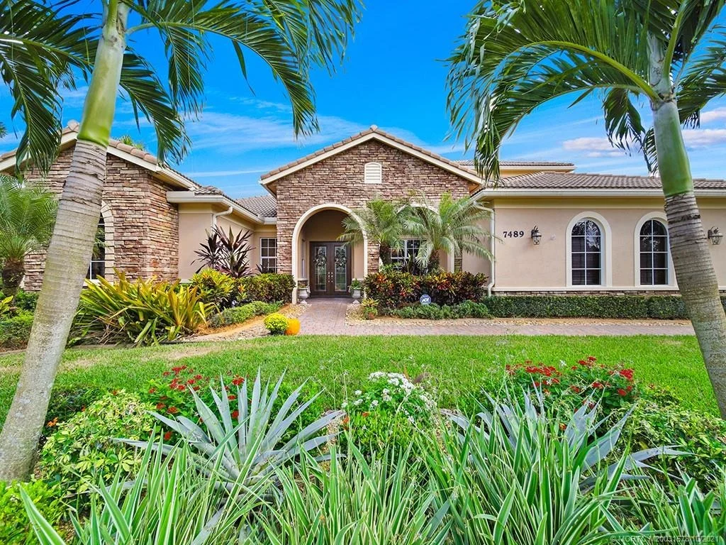 Photo of 7489 SE Belle Maison Drive
