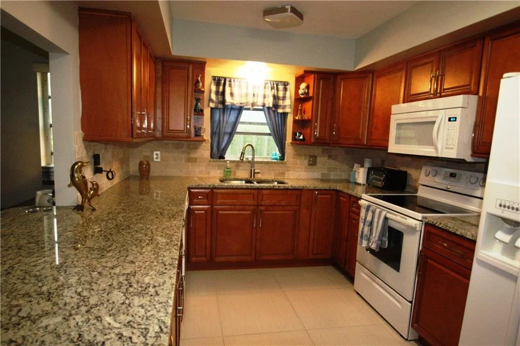 Photo of 3793 SE Fairway East
