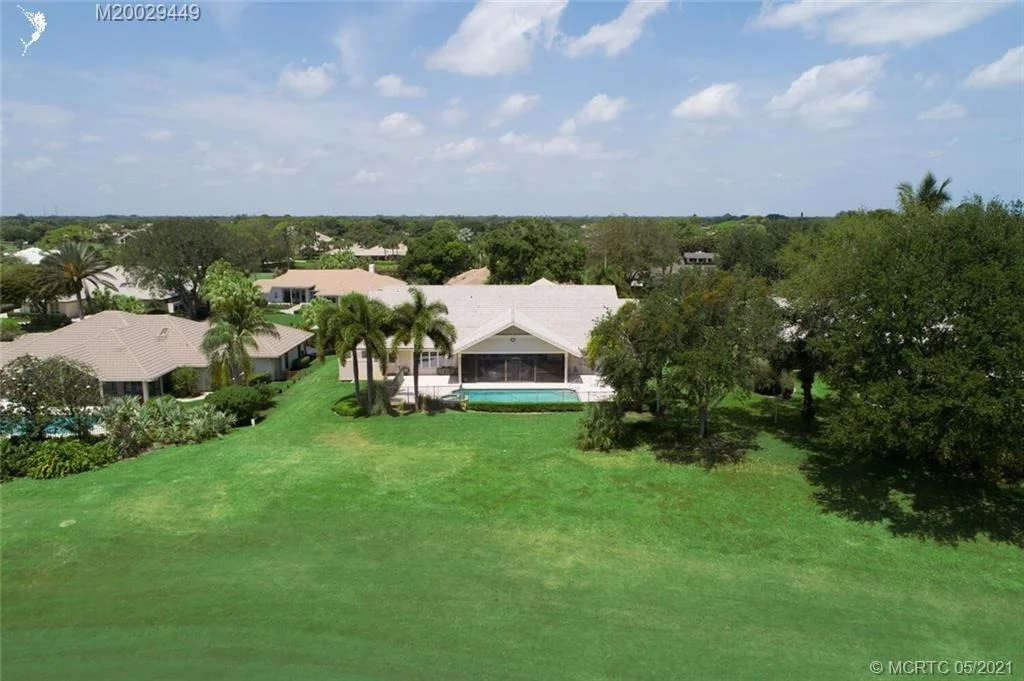 Photo of 6266 SE Oakmont Place