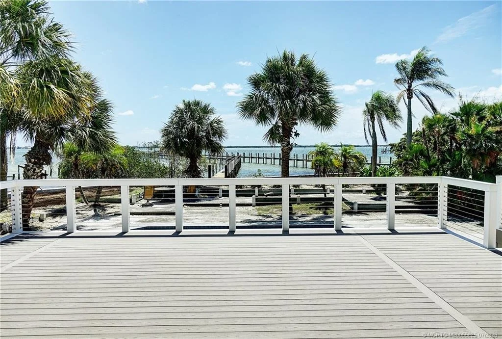 Photo of 114 N Sewalls Point Road