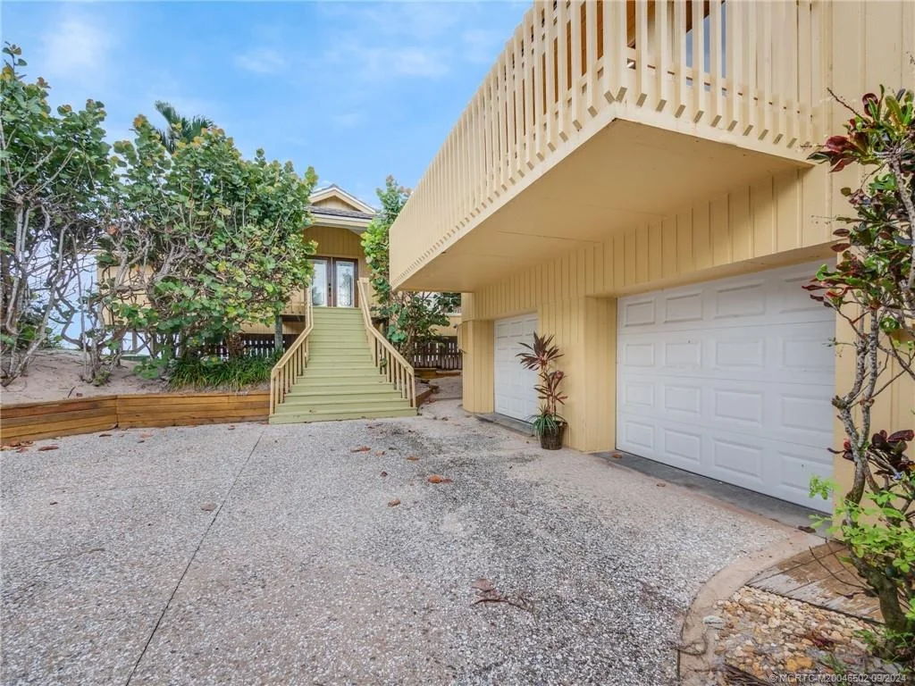 Photo of 1121 SE Macarthur Boulevard