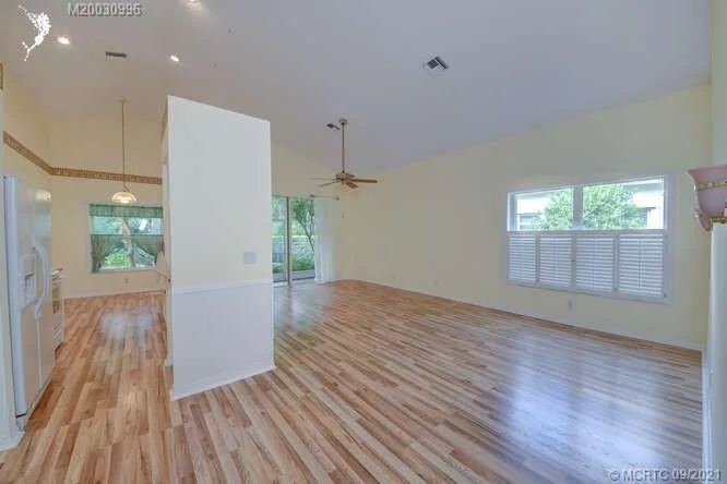 Photo of 7011 SE Cutler Trail