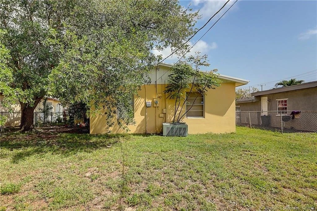 Photo of 126 2nd Street