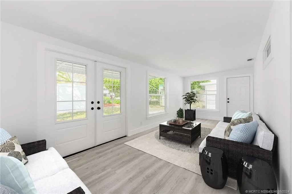 Photo of 436 SE Fini Drive