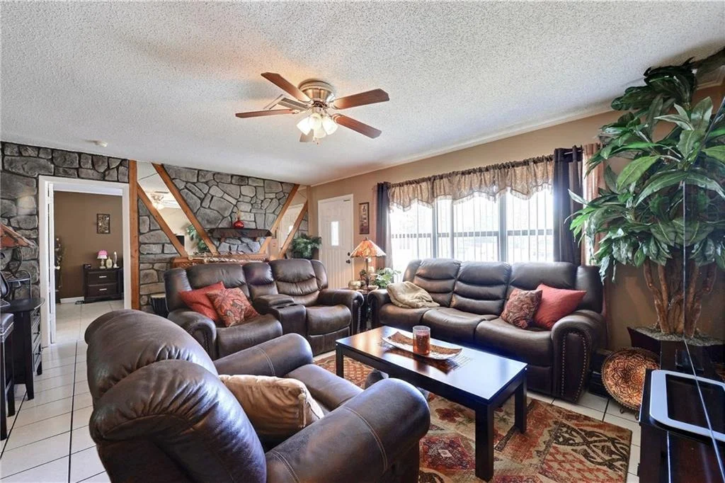 Photo of 3221 SE Hibiscus Street