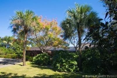Photo of 231 SE Harbor Point Drive