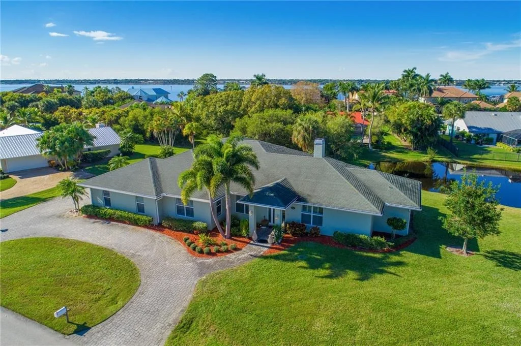 Photo of 2340 NW Bay Colony Drive