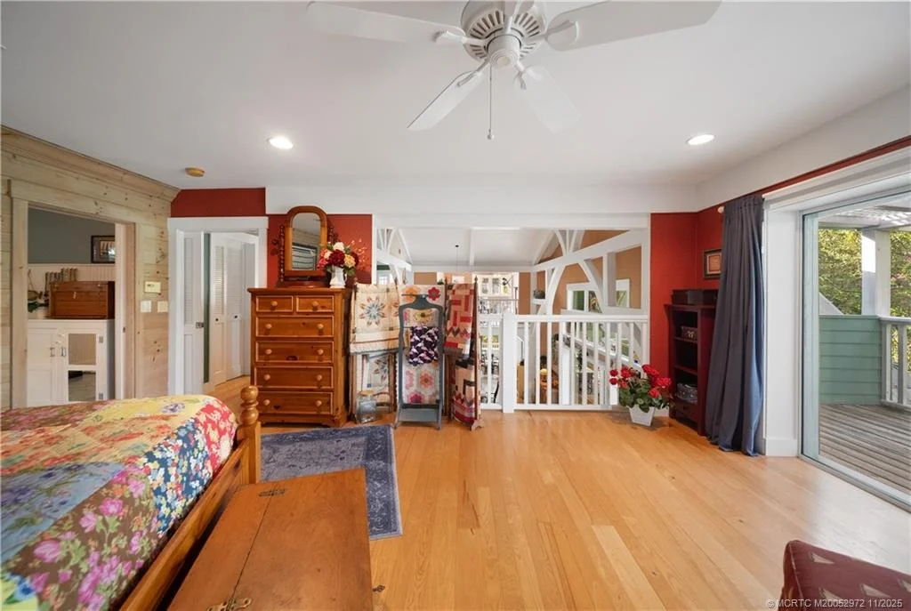 Photo of 12 Oak Hill Way