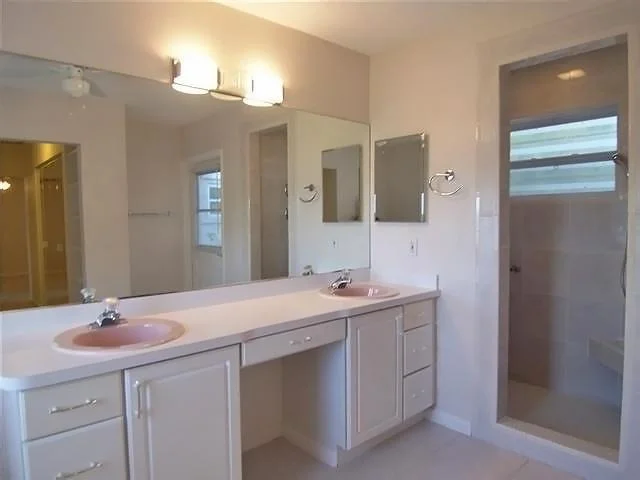 Photo of 900 NE Key Drive