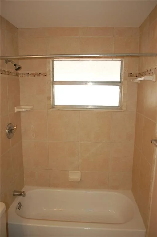 Photo of 444 SE Fini Drive