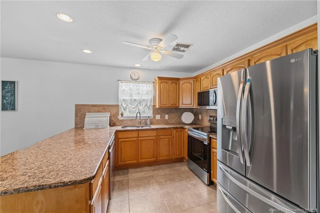 Photo of 2868 NE Cold Spring Drive