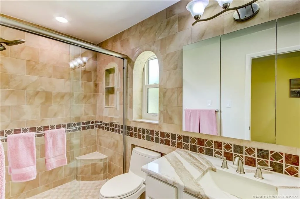Photo of 1814 SE Granada Lane