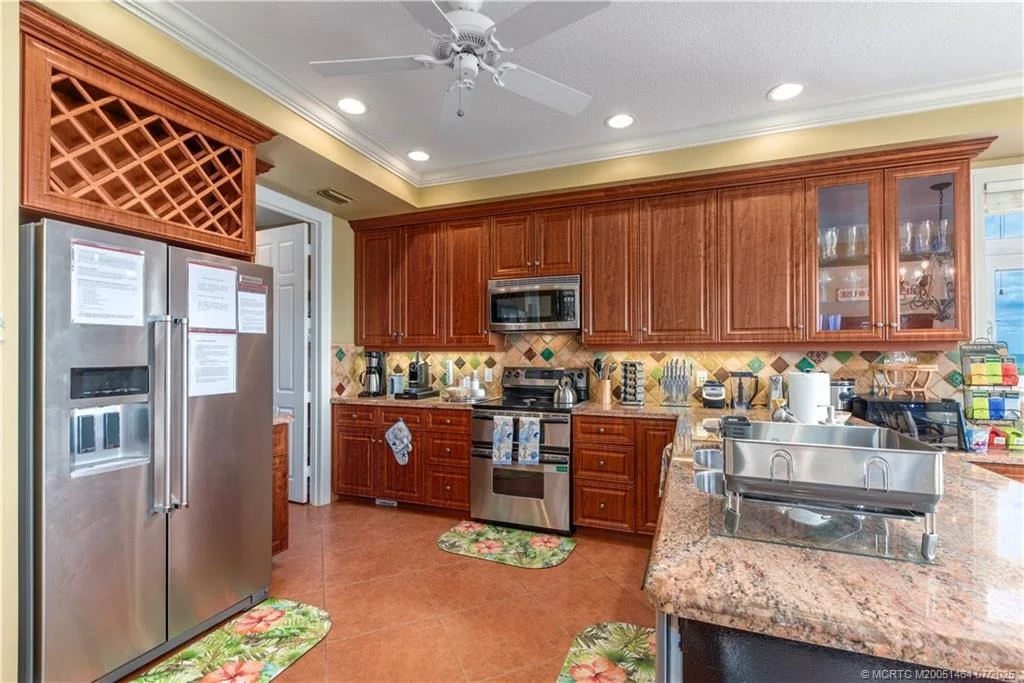 Photo of 4643 NE Ocean Boulevard