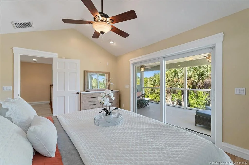 Photo of 655 SW Salerno Road