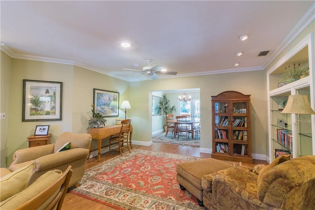 Photo of 21 E High Point Road
