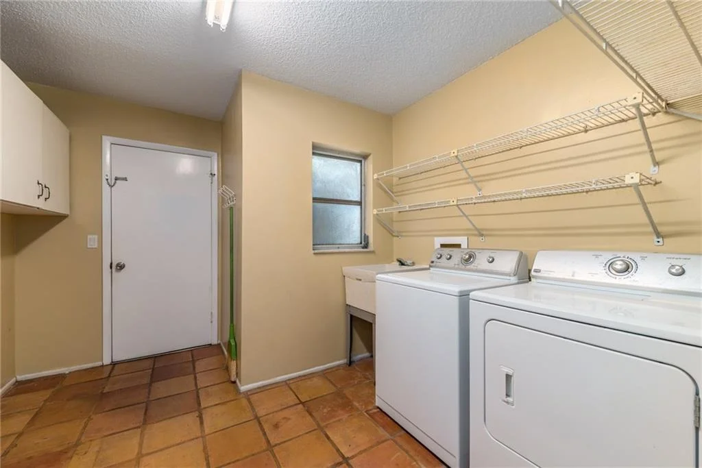 Photo of 1523 NW Spruce Ridge Drive