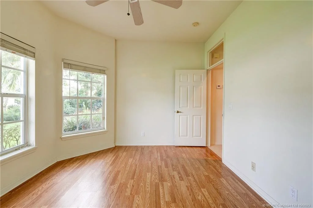 Photo of 9 Oakwood Drive