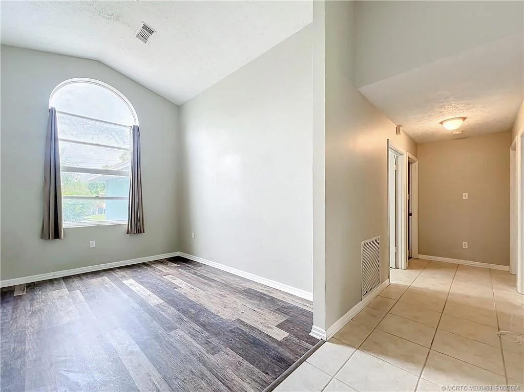 Photo of 5204 Silver Oak Drive