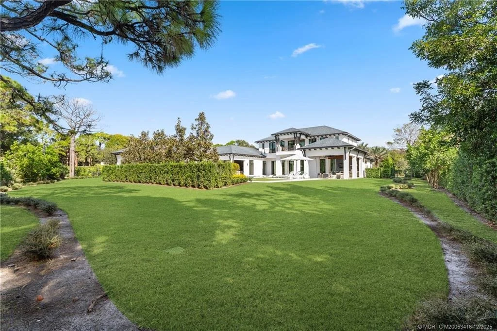 Photo of 210 Bears Club Drive