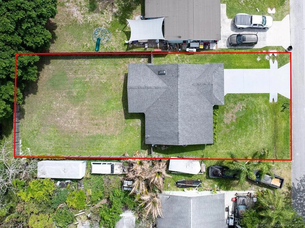 Photo of 3143 SE Banyan Street