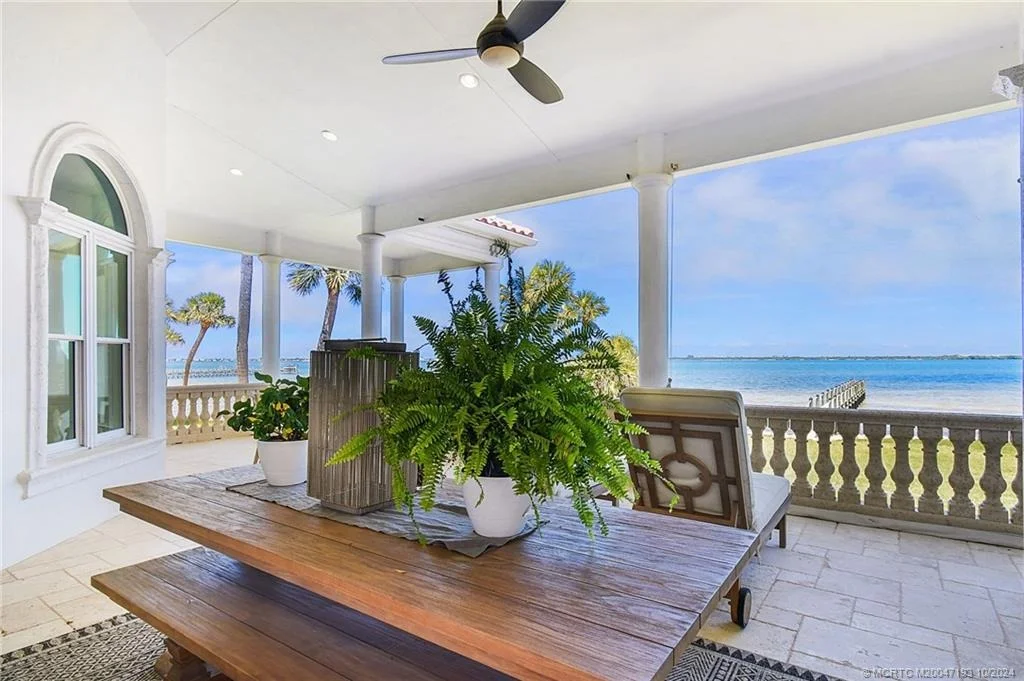 Photo of 102 N Sewalls Point Road