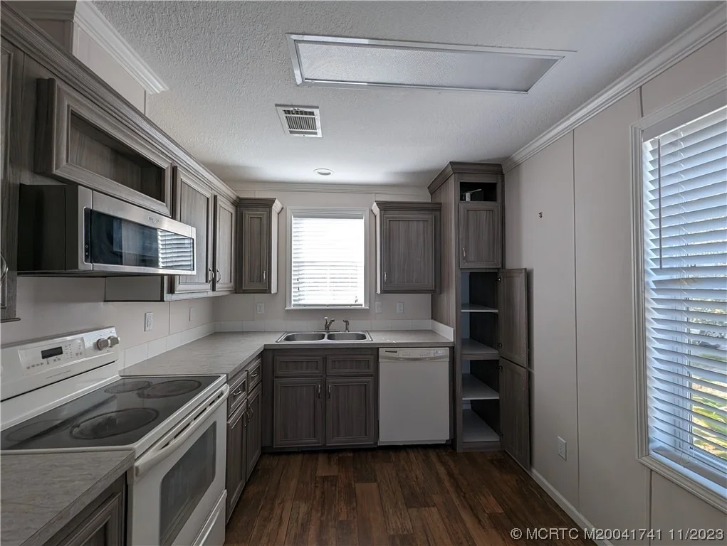 Photo of 5277 SE Driftwood Avenue