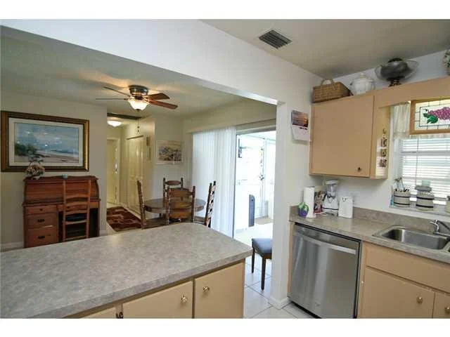 Photo of 1153 SE Dolphin Drive