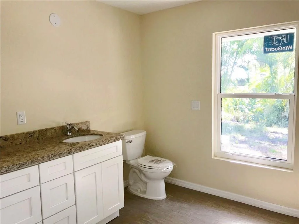 Photo of 1824 SE Granada Lane