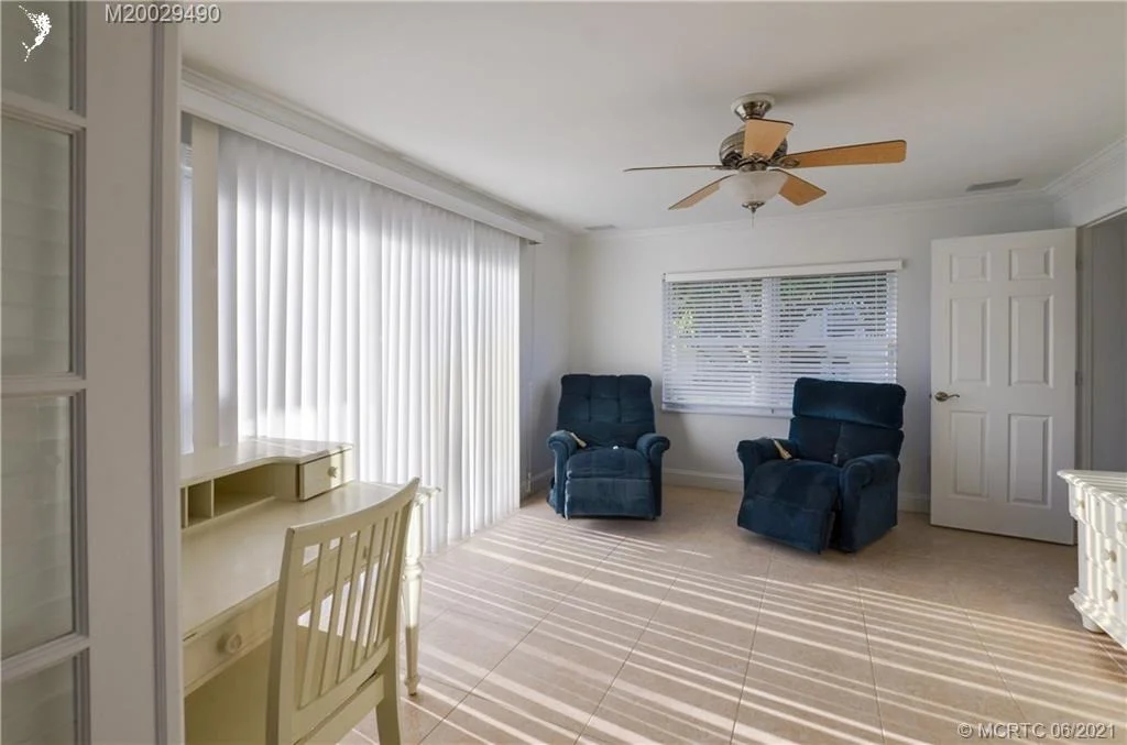 Photo of 1360 NW Lakeside Trail