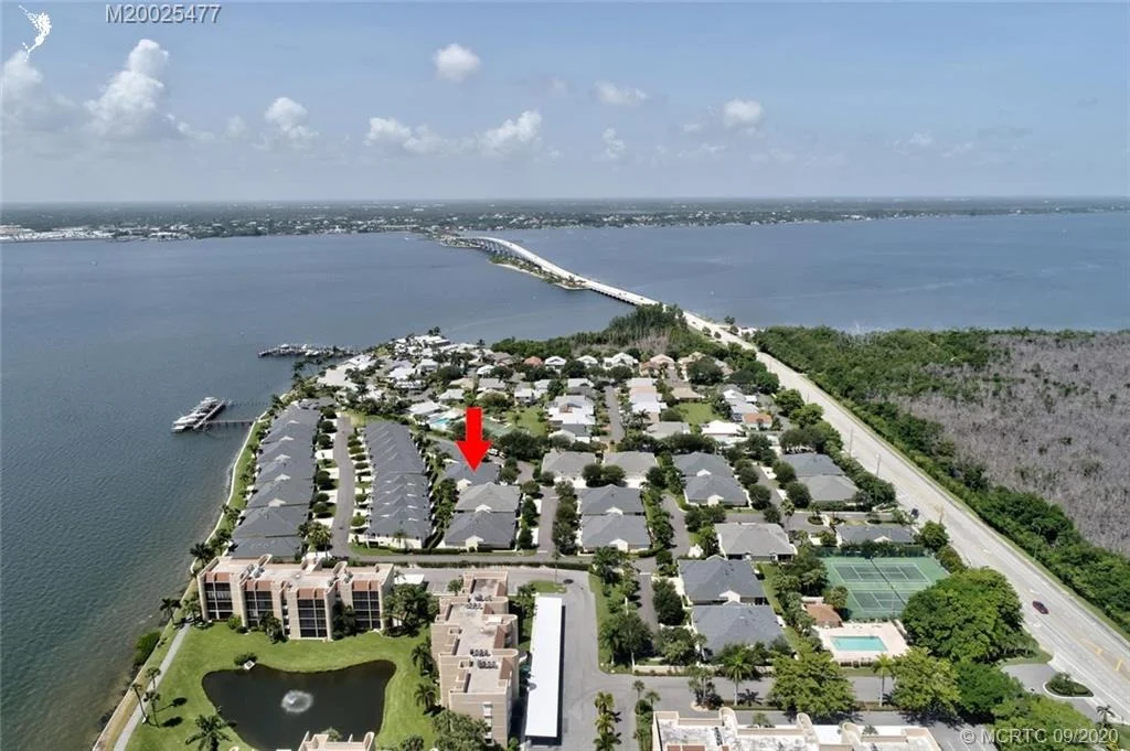 Photo of 4121 NE Moon River Circle