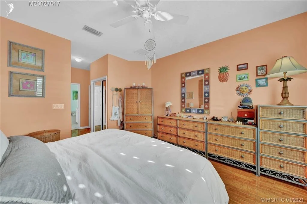 Photo of 1558 SE Tidewater Place