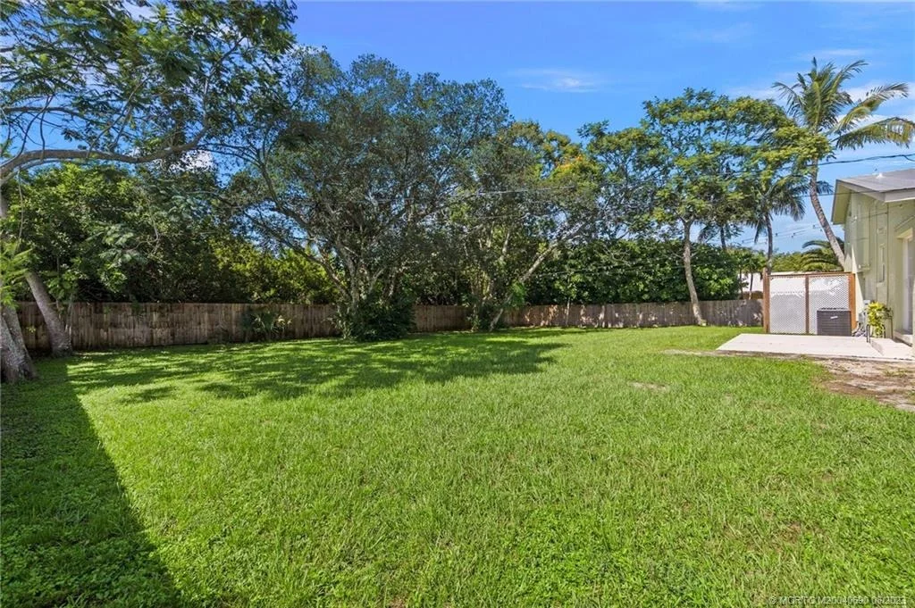 Photo of 240 SE Tressler Drive