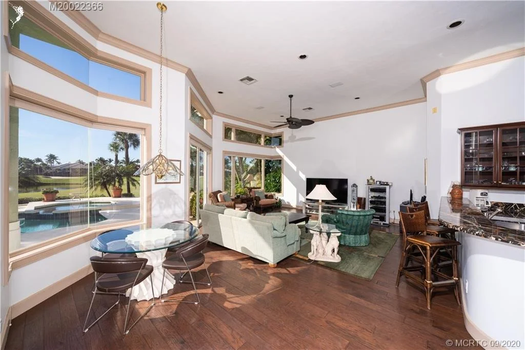Photo of 6979 SE Harbor Circle