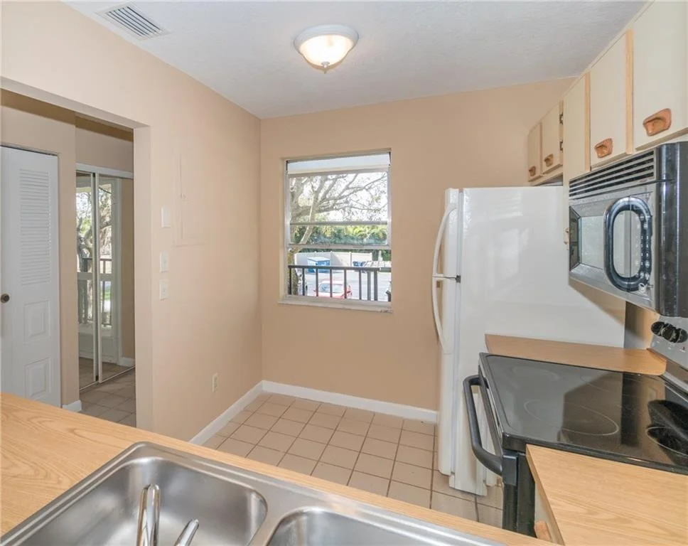 Photo of Unit 1908 at 3101 SE Aster Lane