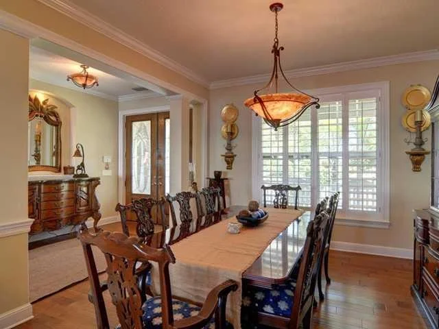 Photo of 621 NW Sunset Drive