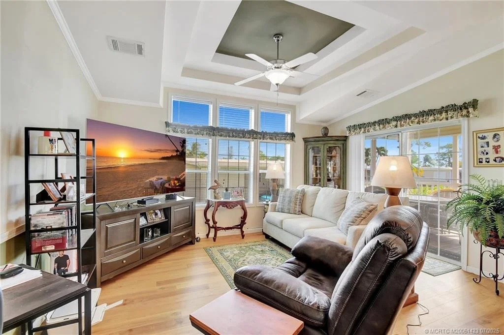 Photo of 4449 Royal Manor Boulevard