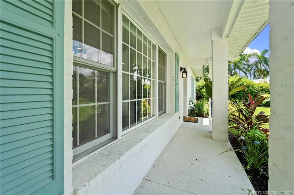 Photo of 1655 NW Fork Road