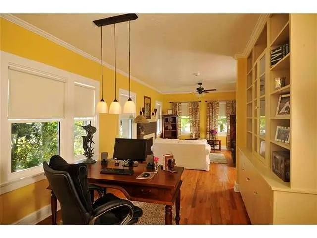 Photo of 439 SE Hibiscus Avenue