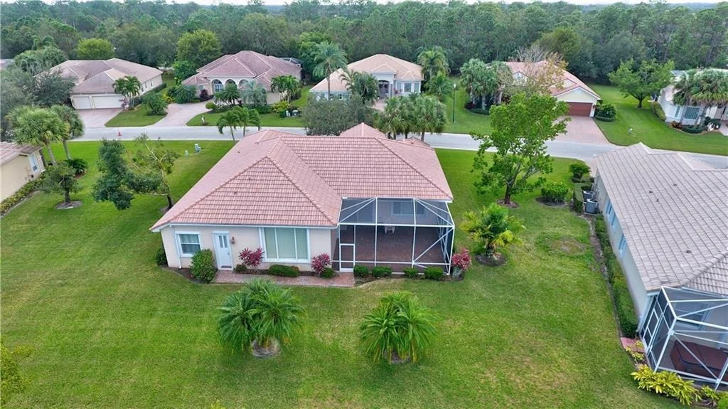 Photo of 899 SW Bromelia Terrace