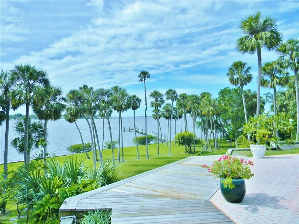 Photo of 39 N River Road