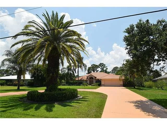 Photo of 1676 NW Pine Lake Drive