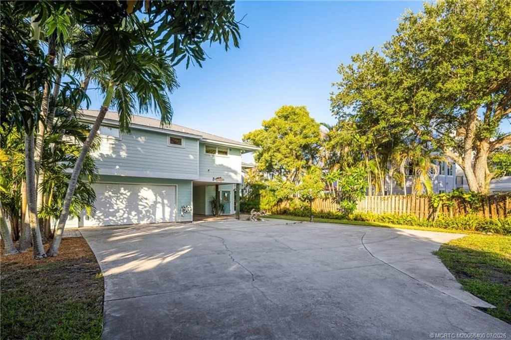 Photo of 5644 SE Harbor Terrace