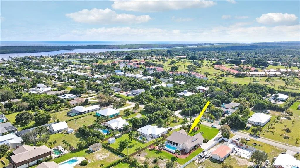 Photo of 5439 SE Horseshoe Point Road