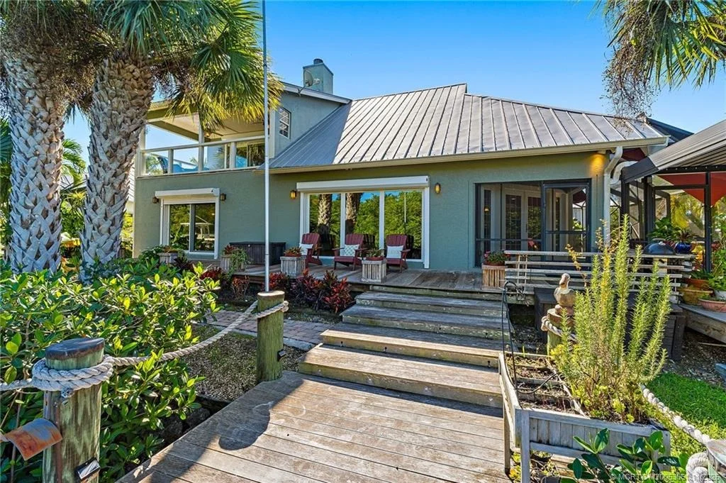 Photo of 655 SW Salerno Road