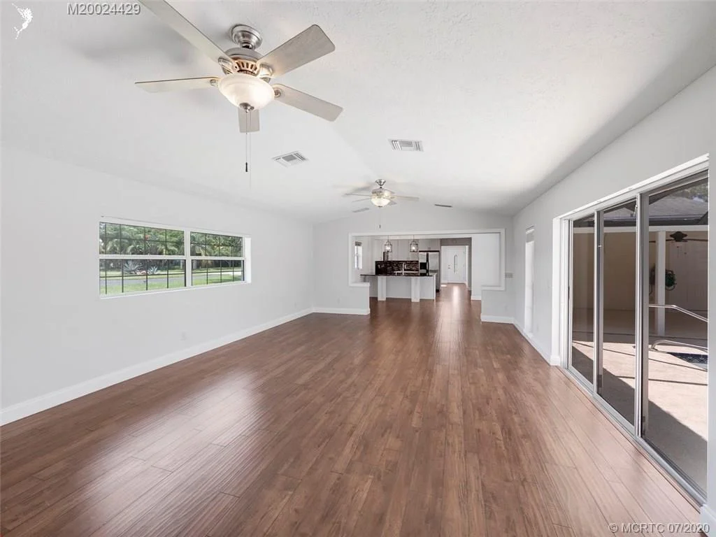 Photo of 1544 NW Spruce Ridge Drive