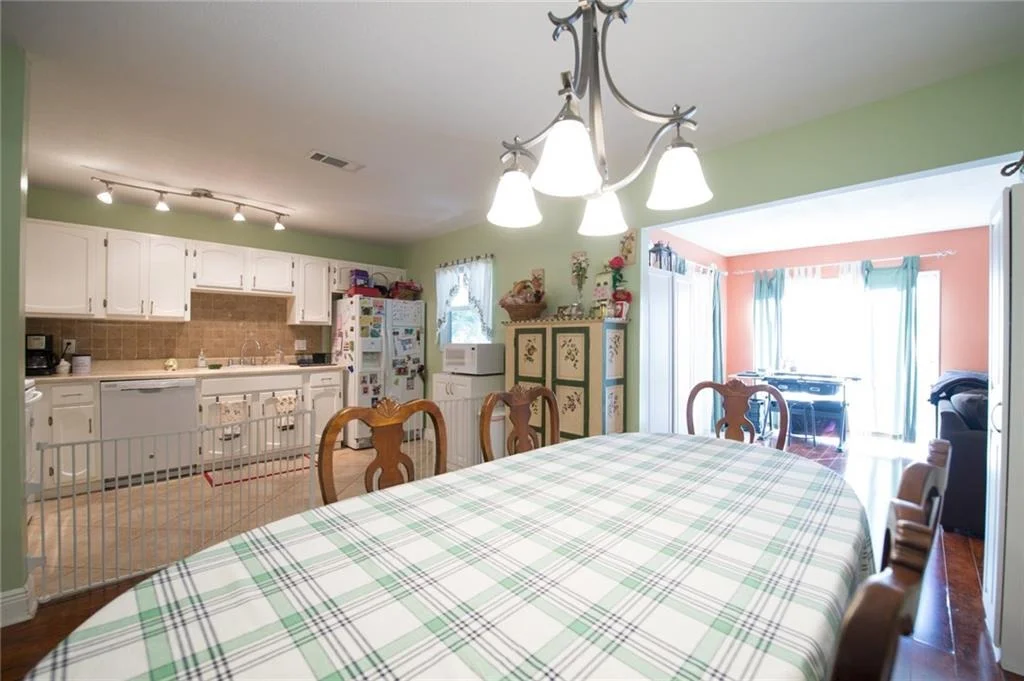 Photo of 984 NW 12th Terrace