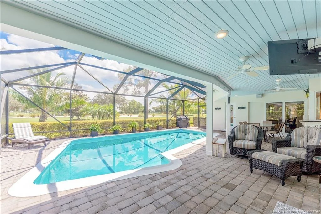 Photo of 4273 SE Fairway E